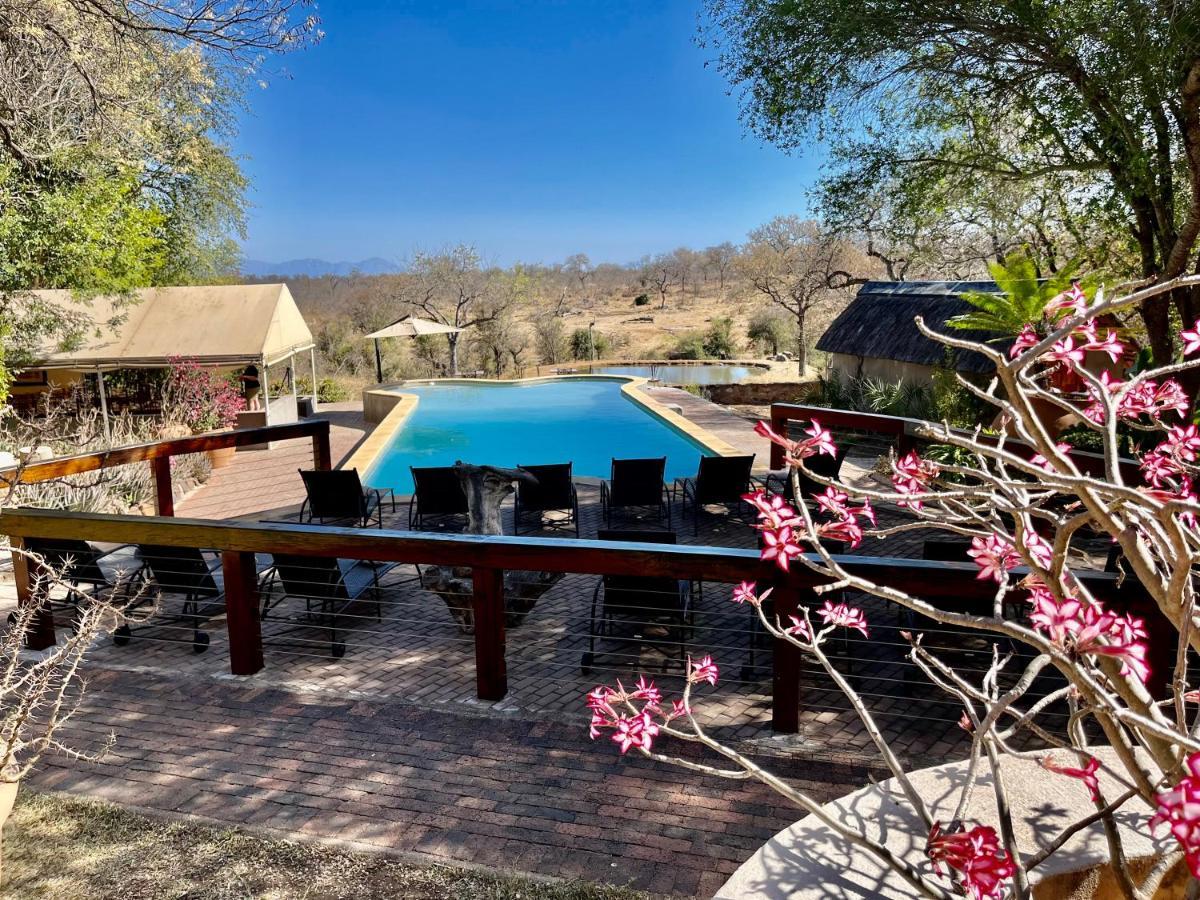 Milima Big 5 Safari Lodge โฮดสปรูท ภายนอก รูปภาพ